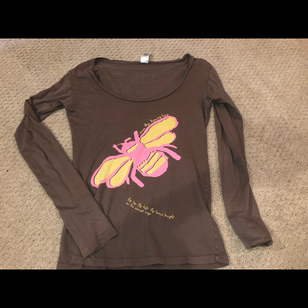 graphic tee